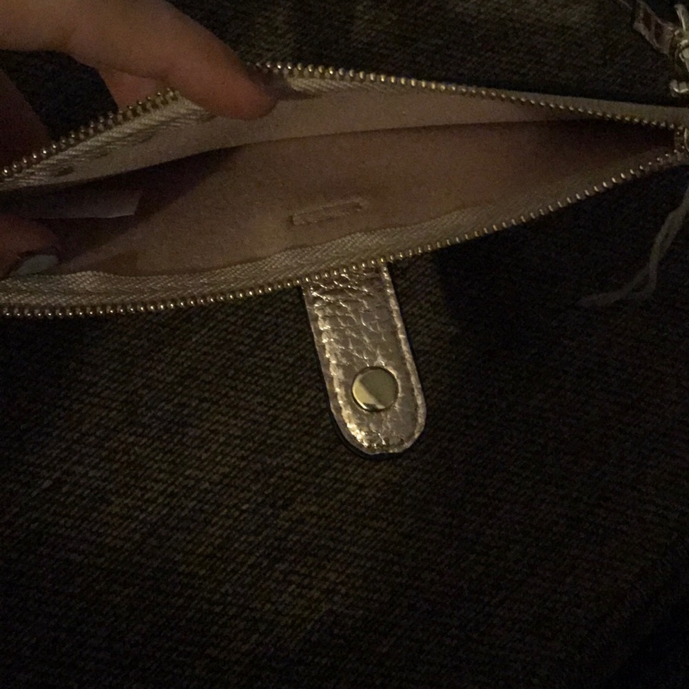 Clutch - Picture 6 of 6